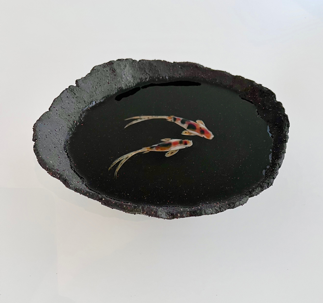 Captured-No.9Medium-size-20cm-Painting-on-clear-resin-2021